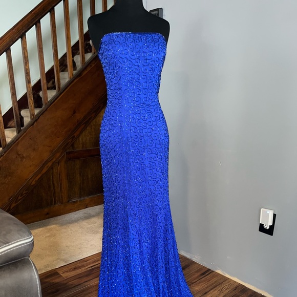 DIVINE STRAPLESS SEQUIN GOWN ROYAL BLUE